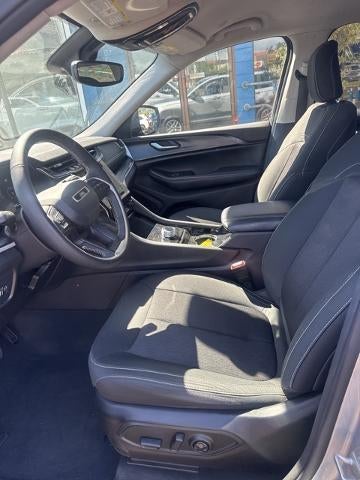 2023 Jeep Grand Cherokee L Laredo 4x4