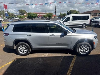 2023 Jeep Grand Cherokee L Laredo 4x4