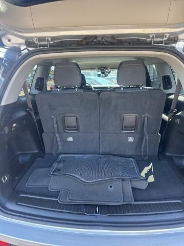 2023 Jeep Grand Cherokee L Laredo 4x4