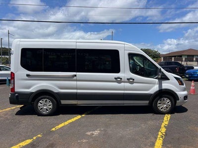 2024 Ford Transit Passenger Wagon T-350 148" Med Roof XLT RWD