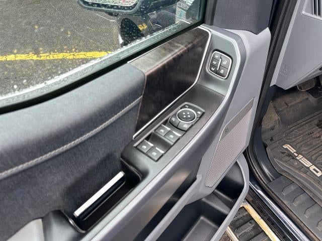 2022 Ford F-150 LARIAT 4WD SuperCrew 5.5' Box