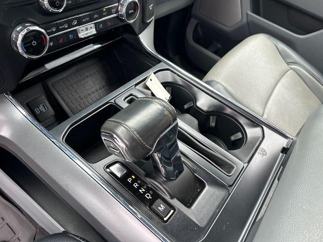 2022 Ford F-150 LARIAT 4WD SuperCrew 5.5' Box
