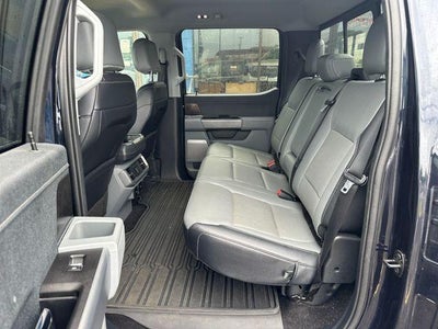 2022 Ford F-150 LARIAT 4WD SuperCrew 5.5' Box