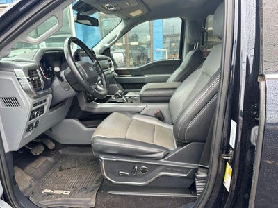 2022 Ford F-150 LARIAT 4WD SuperCrew 5.5' Box