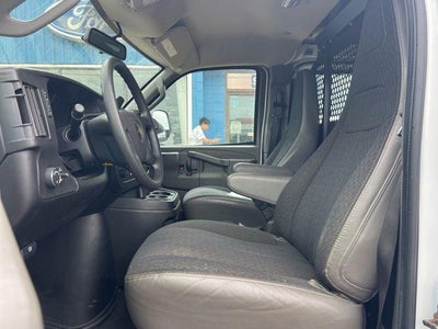 2022 Chevrolet Express Cargo Van 2500 Regular Wheelbase Rear-Wheel Drive