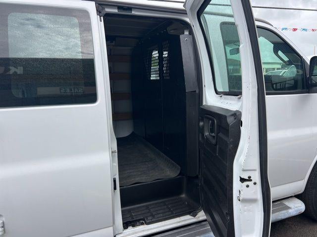 2022 Chevrolet Express Cargo Van 2500 Regular Wheelbase Rear-Wheel Drive