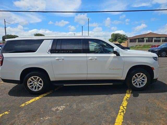 2022 Chevrolet Suburban 4WD LT