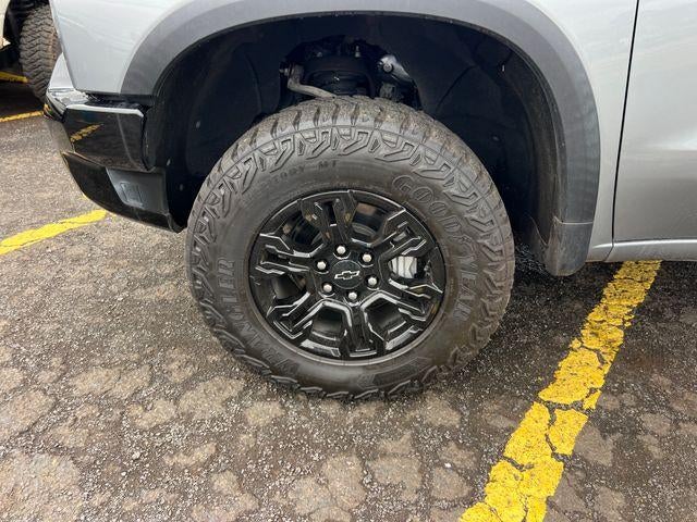 2024 Chevrolet Silverado 1500 Crew Cab Short Box 4-Wheel Drive ZR2