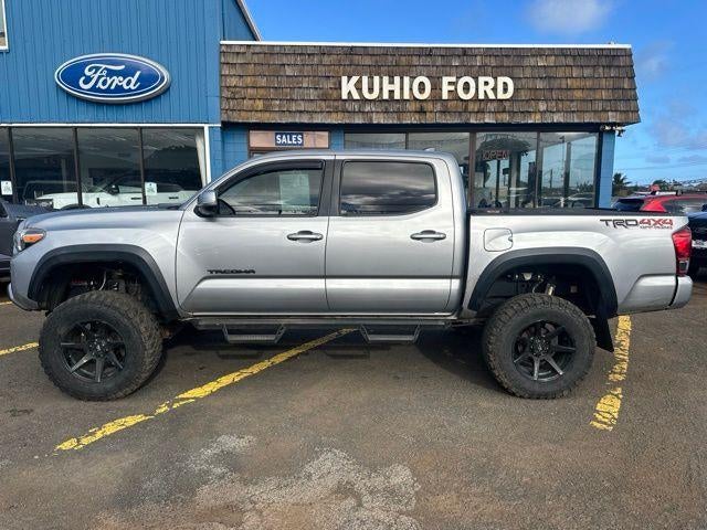 2017 Toyota Tacoma SR5 Double Cab 5' Bed V6 4x4 AT (GS)
