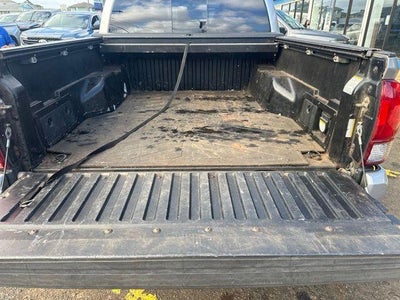 2017 Toyota Tacoma SR5 Double Cab 5' Bed V6 4x4 AT (GS)