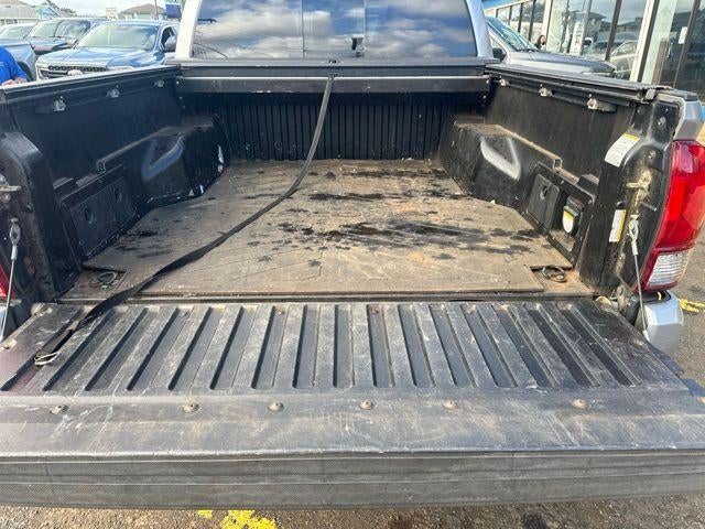 2017 Toyota Tacoma SR5 Double Cab 5' Bed V6 4x4 AT (GS)