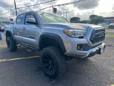 2017 Toyota Tacoma SR5 Double Cab 5' Bed V6 4x4 AT (GS)