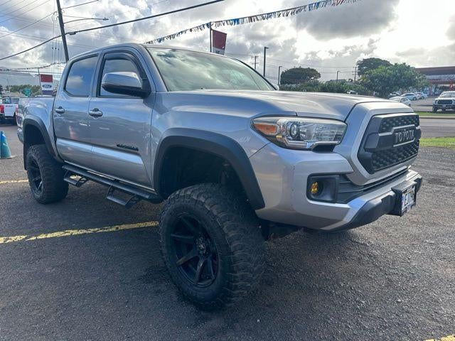 2017 Toyota Tacoma SR5 Double Cab 5' Bed V6 4x4 AT (GS)