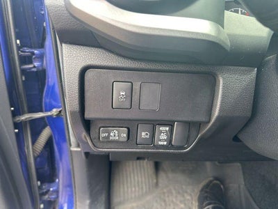 2022 Toyota Tacoma 4WD 4WD SR Double Cab 5' Bed V6 AT (GS)