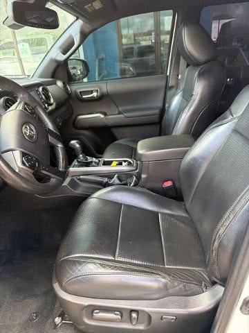 2022 Toyota Tacoma 4WD 4WD SR Double Cab 5' Bed V6 AT (GS)
