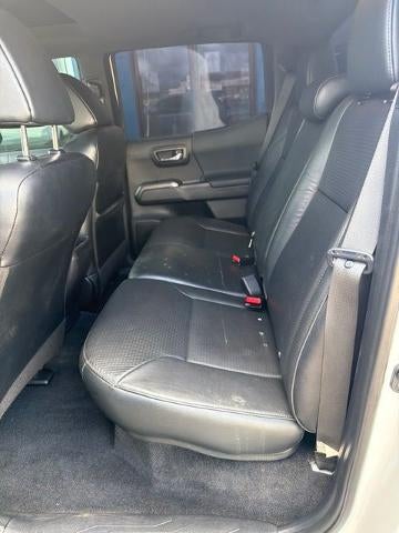 2022 Toyota Tacoma 4WD 4WD SR Double Cab 5' Bed V6 AT (GS)