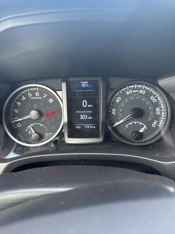 2023 Toyota Tacoma 4WD 4WD SR Double Cab 5' Bed V6 AT (GS)