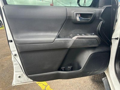 2023 Toyota Tacoma 4WD 4WD SR Double Cab 5' Bed V6 AT (GS)