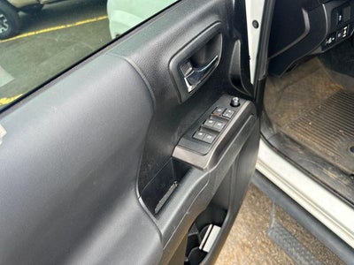 2023 Toyota Tacoma 4WD 4WD SR Double Cab 5' Bed V6 AT (GS)