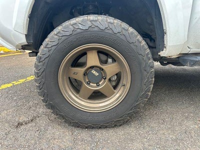 2023 Toyota Tacoma 4WD 4WD SR Double Cab 5' Bed V6 AT (GS)