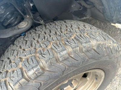 2023 Toyota Tacoma 4WD 4WD SR Double Cab 5' Bed V6 AT (GS)