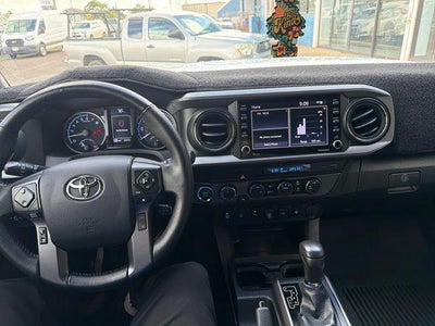 2023 Toyota Tacoma 4WD 4WD SR5 Double Cab 6' Bed V6 AT (Natl)