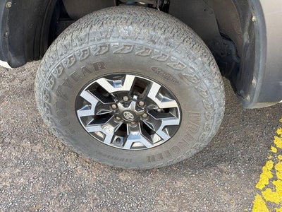 2023 Toyota Tacoma 4WD 4WD SR5 Double Cab 6' Bed V6 AT (Natl)