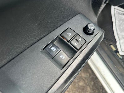 2022 Toyota Tacoma 4WD 4WD SR Access Cab 6' Bed V6 AT (SE)