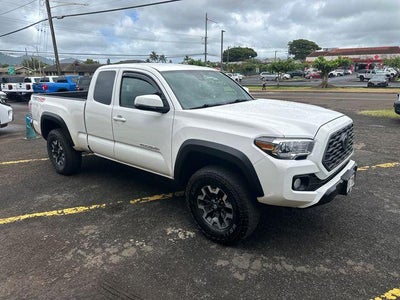 2022 Toyota Tacoma 4WD 4WD SR Access Cab 6' Bed V6 AT (SE)