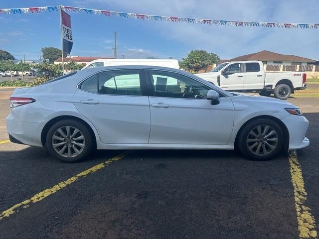 2019 Toyota Camry LE Auto (SE)