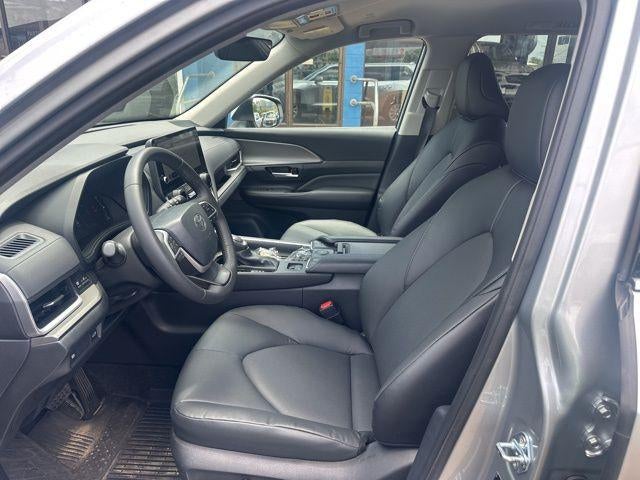 2025 Toyota Grand Highlander XLE FWD (Natl)