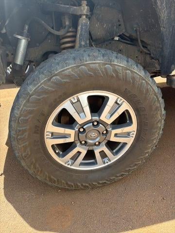 2021 Toyota Tundra 4WD 4WD Platinum CrewMax 5.5' Bed 5.7L (Natl)