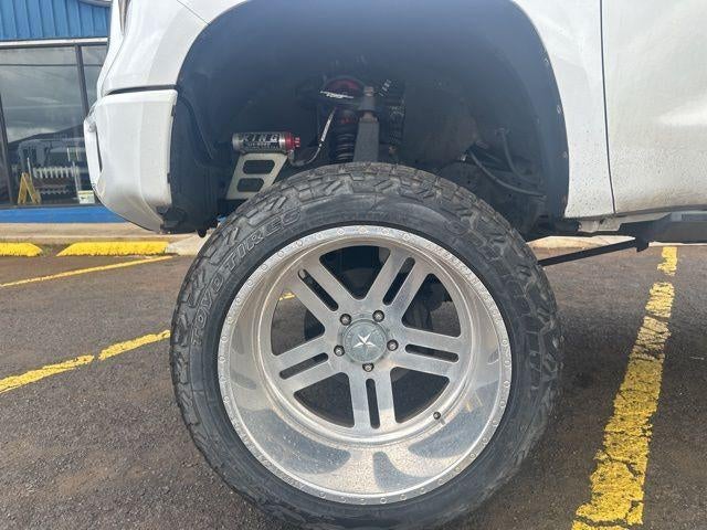 2017 Toyota Tundra 4WD 4WD SR5 CrewMax 5.5' Bed 5.7L (SE)