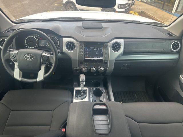 2017 Toyota Tundra 4WD 4WD SR5 CrewMax 5.5' Bed 5.7L (SE)