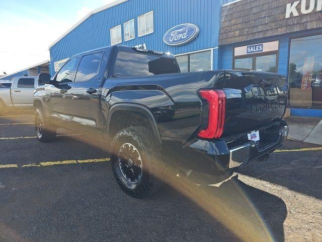 2022 Toyota Tundra 4WD 4WD SR5 CrewMax 5.5' Bed (SE)