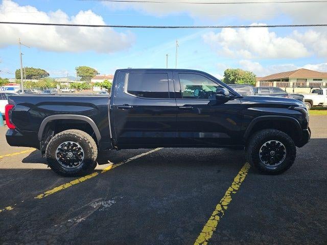 2022 Toyota Tundra 4WD 4WD SR5 CrewMax 5.5' Bed (SE)