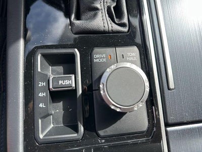 2023 Toyota Tundra 4WD 4WD Platinum Hybrid CrewMax 6.5' Bed (Natl)