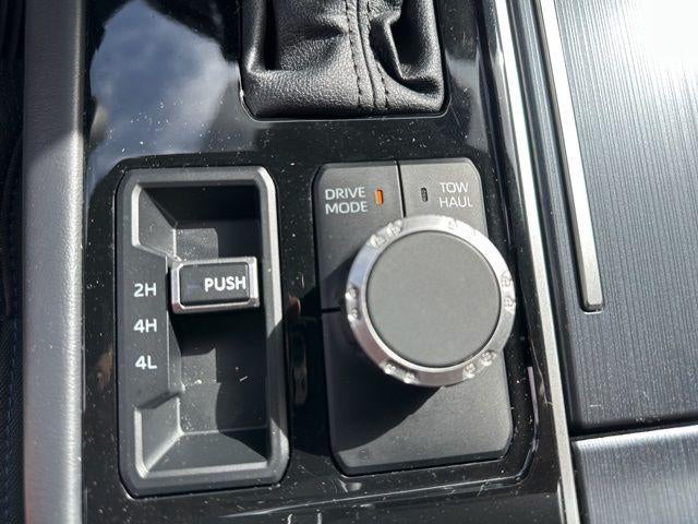2023 Toyota Tundra 4WD 4WD Platinum Hybrid CrewMax 6.5' Bed (Natl)