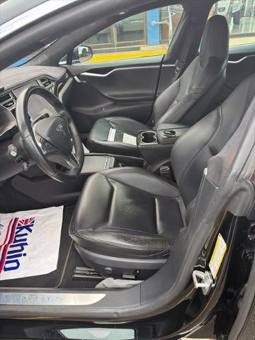 2016 Tesla Model S 4dr Sdn RWD 70 kWh Battery
