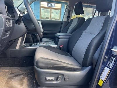 2022 Toyota 4Runner SR5 2WD (Natl)