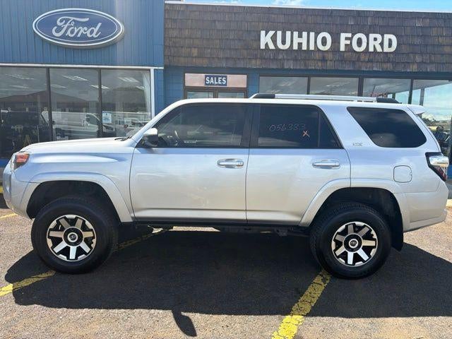 2022 Toyota 4Runner SR5 4WD (GS)