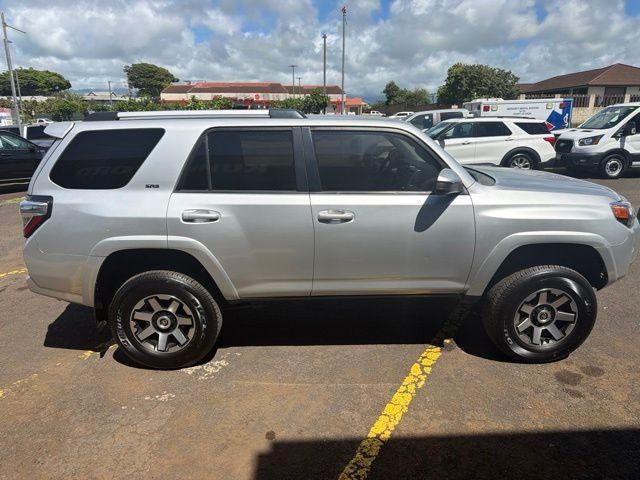 2022 Toyota 4Runner SR5 4WD (GS)