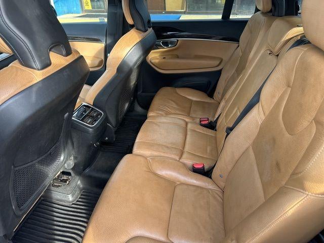 2019 Volvo XC90 T6 AWD Momentum