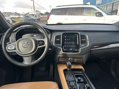 2019 Volvo XC90 T6 AWD Momentum
